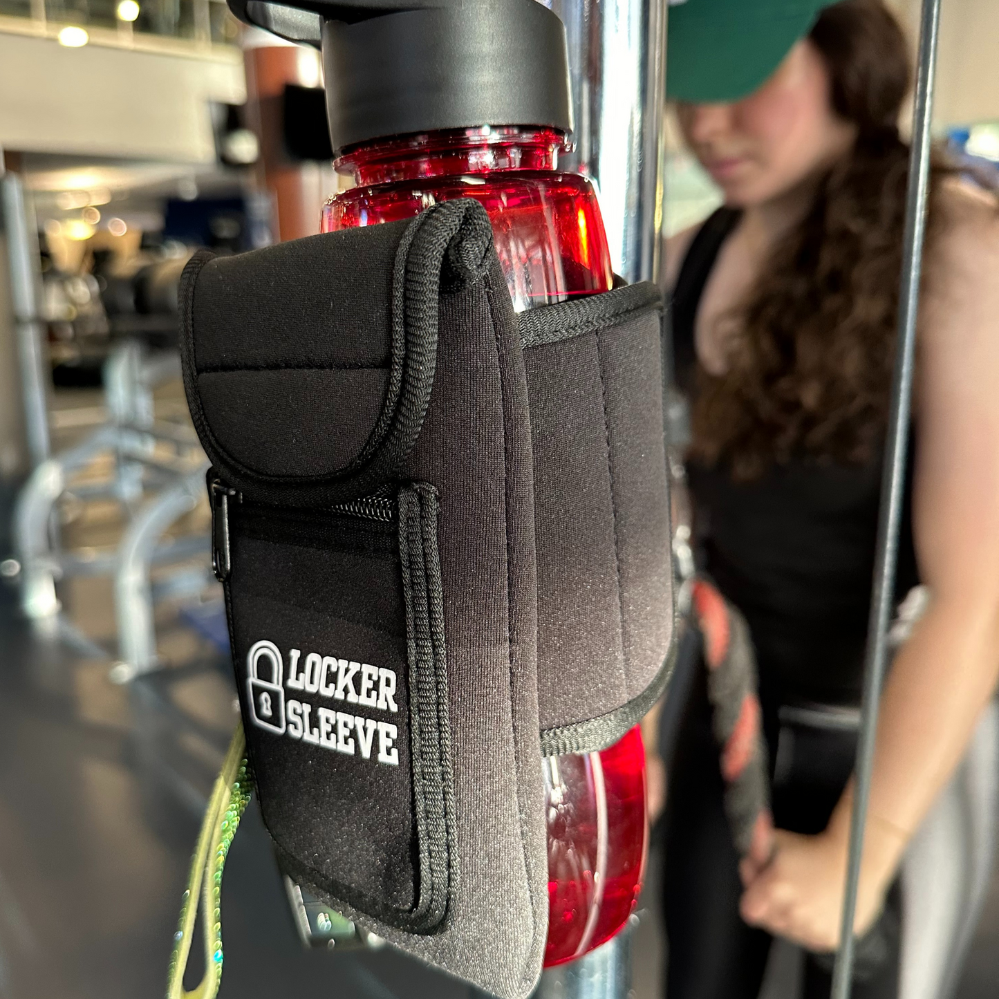 Locker Sleeve™ Magnetic Water Bottle Gym Organizer